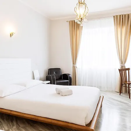 Talenti Breme Nocleg ze śniadaniem 3*